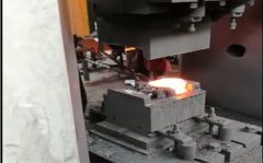 伺服電動螺旋壓力機(jī)是如何做到安全又高效的運(yùn)行？